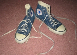 sneakers_chucks_blue.jpg