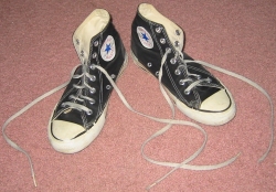 sneakers_chucks_black.jpg