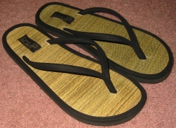 flip_flops_black_weave.jpg