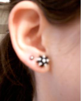 earing1.JPG