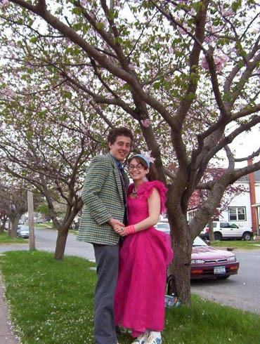 prom3-small.jpg