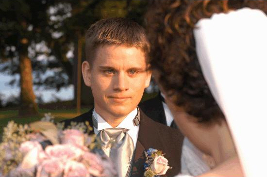 look_at_bride.jpg